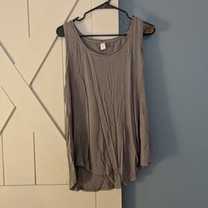 Old Navy Tank Tops Lot Of 4